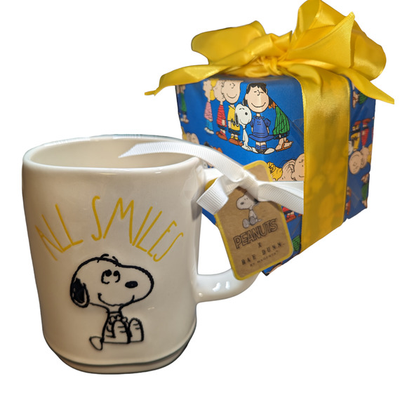 RAE DUNN Snoopy ALL SMILES Mug - Gift Wrapped! - Picture 1 of 5